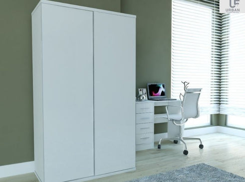 How to Clean High Gloss Wardrobes Without Leaving Streaks or Scratches