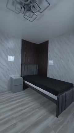 Product video thumbnail